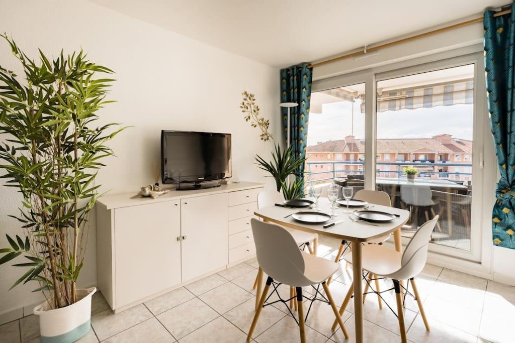 PORT-FREJUS, appartement 2 pièces, terrasse, climatisation Extérieur photo