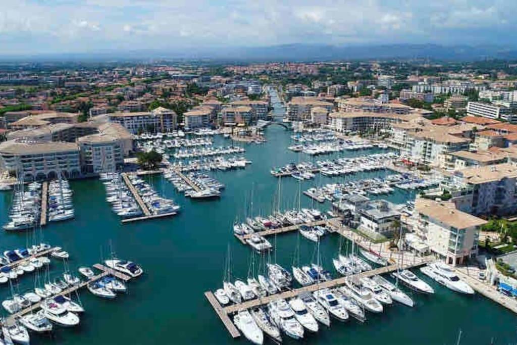 PORT-FREJUS, appartement 2 pièces, terrasse, climatisation Extérieur photo